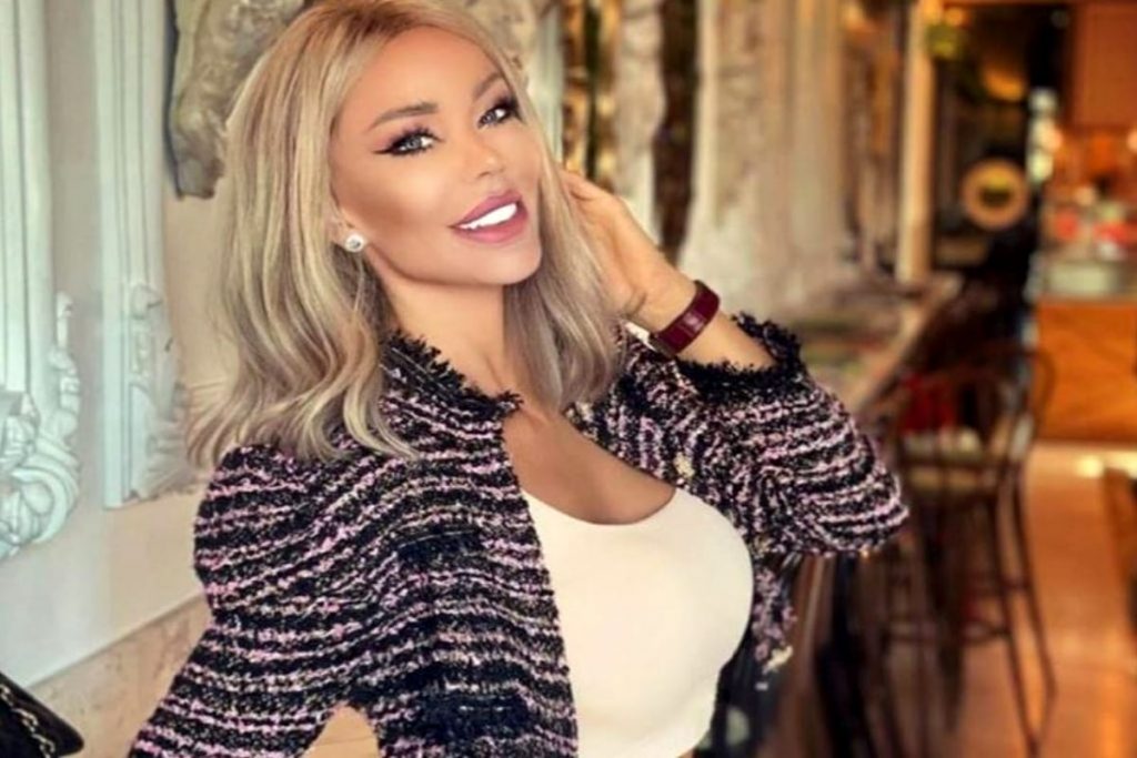 Imagine Stire Anunțul făcut de Bianca Drăgușanu în direct! Vedeta se căsătorește din nou | 2review.ro