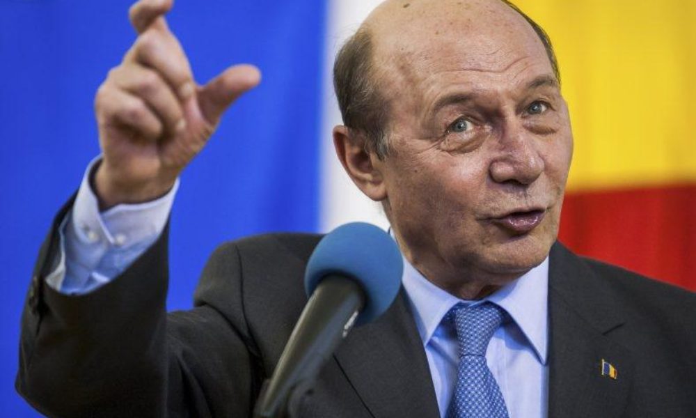Imagine Stire Traian Băsescu își depune azi candidatura la Primăria Capitalei | 2review.ro