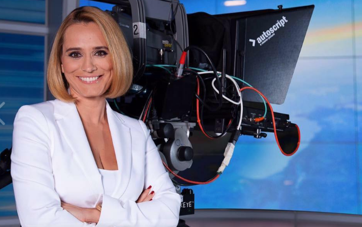 Imagine Stire Andreea Esca, întâlnire emoționantă cu tatăl ei, după ce a avut COVID-19 | 2review.ro