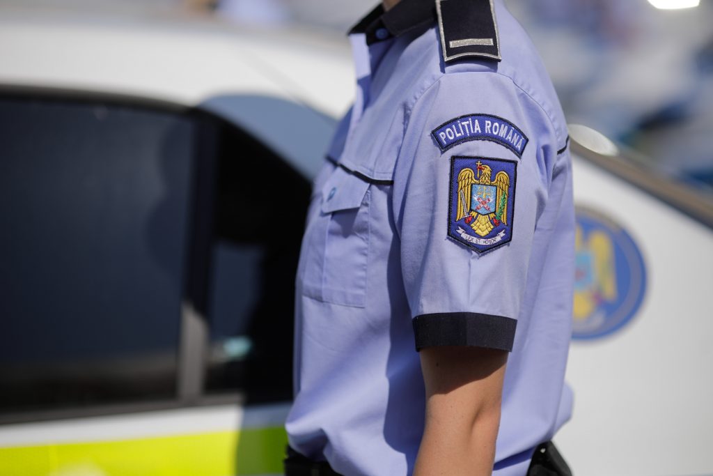 Imagine Stire Un polițist de la Serviciul de Investigare a Fraudelor din Capitală, trimis în judecată pentru luare de mită | 2review.ro