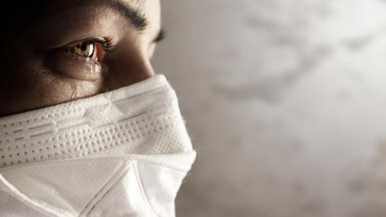 Imagine Stire Povestea emoționantă a jurnalistei Adina Oșan, testată negativ dar cu mari simptome de coronavirus! ”Scriu acum pentru a înţelege toţi cei care îşi dau cu părerea…” | 2review.ro