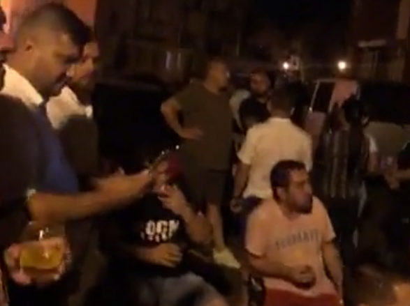 Imagine Stire Petrecere cu interlopi, fără respectarea măsurilor impuse de pandemie! | 2review.ro