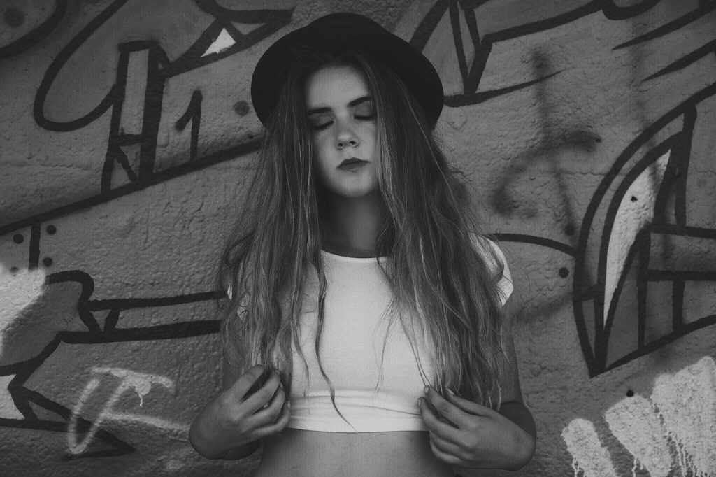 Imagine Stire O prostituată româncă protestează în Germania pentru că nu poate lucra. Declarații incredibile: „Chiar îmi place să lucrez în bordel” | 2review.ro