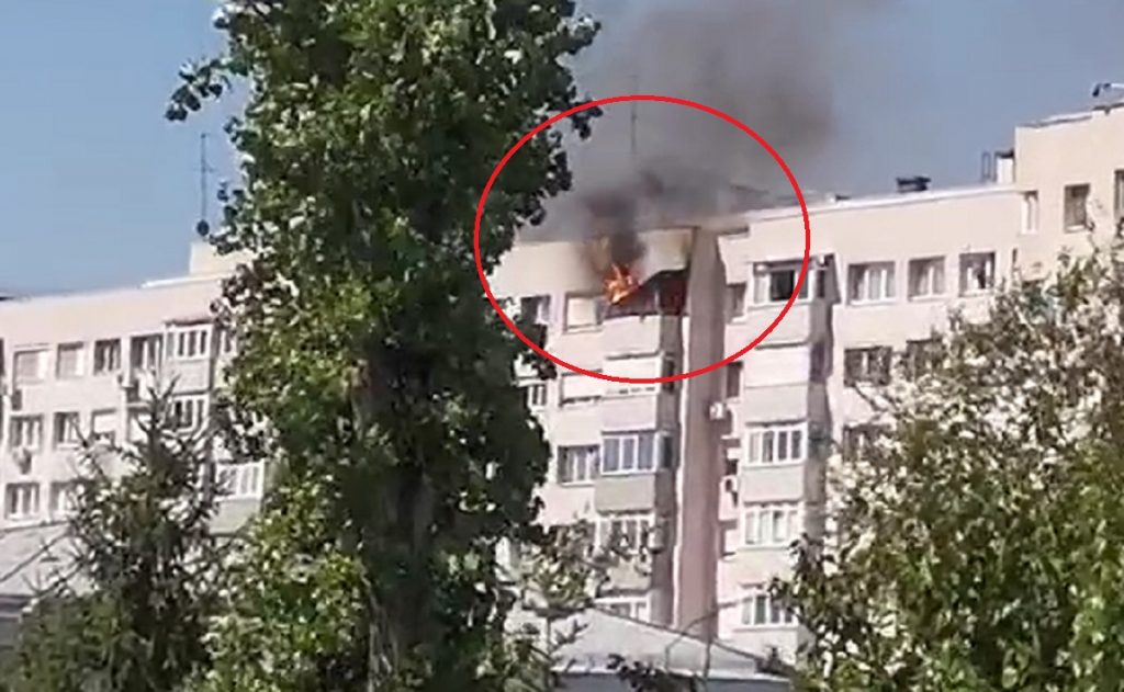 Incendiu violent în Capitală. Pompierii intervin de urgență! VIDEO
