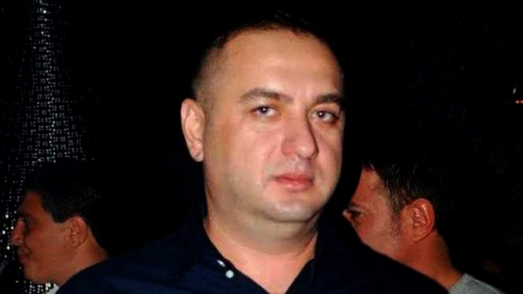 Imagine Stire Leo de la Strehaia, afectat de pandemia de coronavirus! „Prințul Țiganilor”, foc și pară după ce a dat faliment cu shaormeria: „A vândut doar de 20 de lei” | 2review.ro