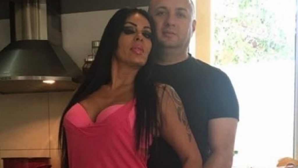 Imagine Stire Leo de la Strehaia și Dana Criminala s-au despărțit…din nou! Prințul Țiganilor a rămas iar fără femeie: „M-a părăsit” | 2review.ro