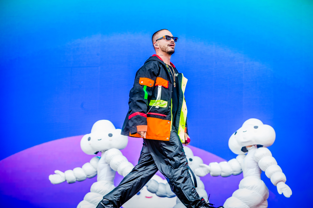 Imagine Stire J Balvin se recuperează după COVID-19. Mesajul artistului: Nu e o glumă. Virusul chiar există | 2review.ro