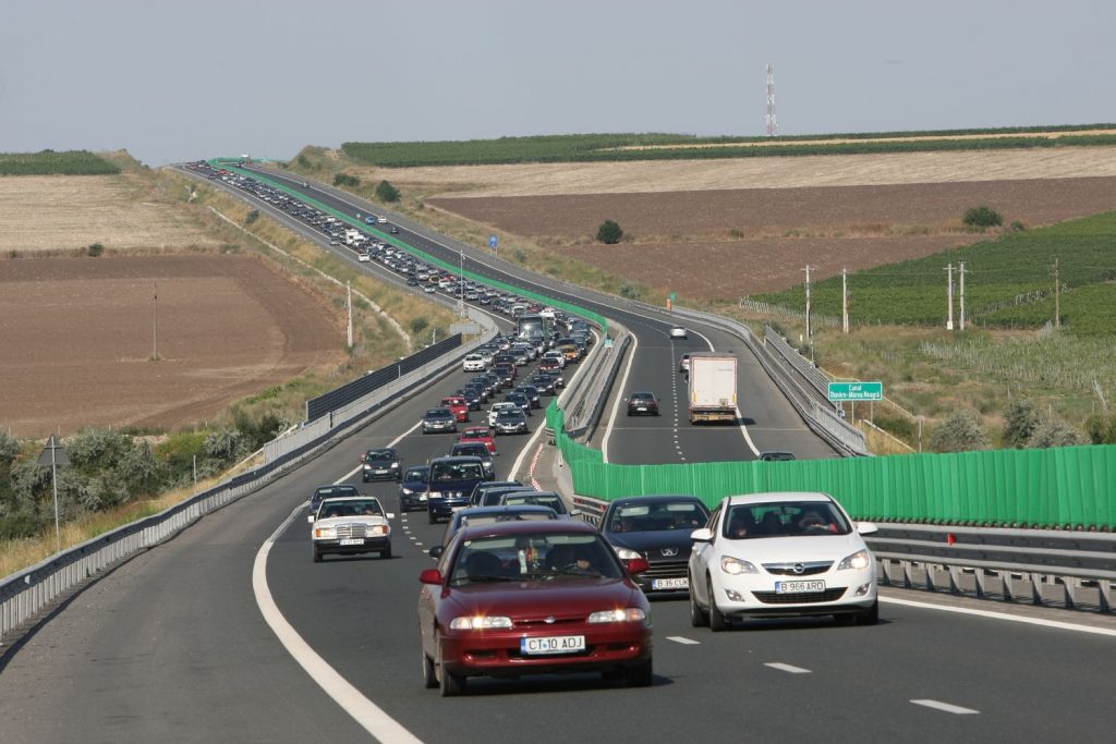 Imagine Stire Aglomerație mare pe Autostrada Soarelui! Ce rute ocolitoare recomandă poliția | 2review.ro