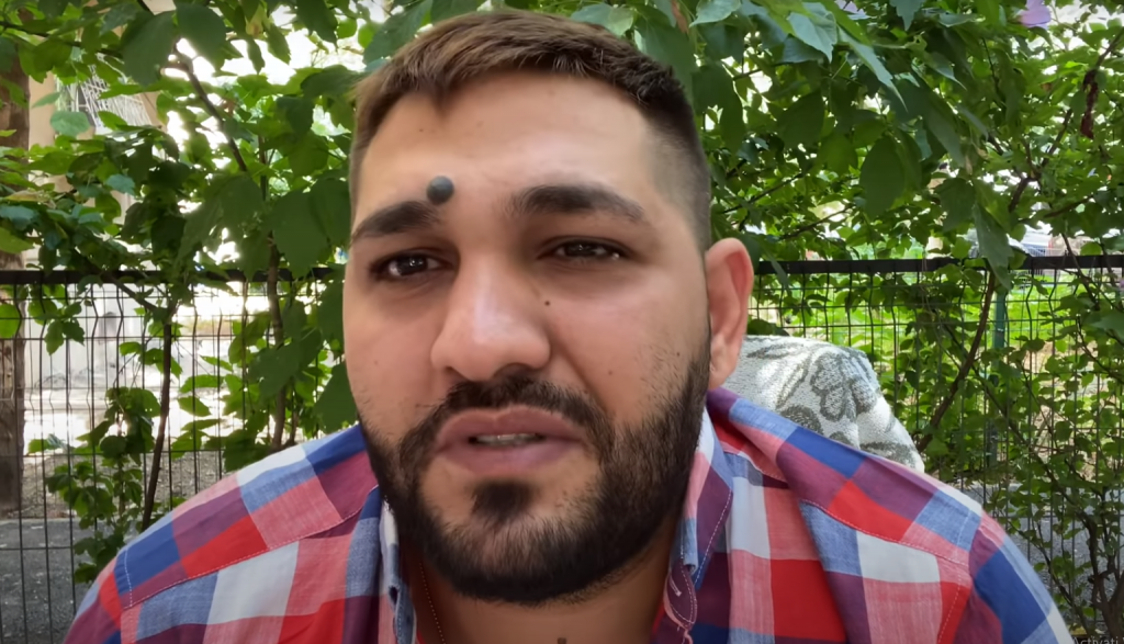Imagine Stire Verișorul lui Emi Pian aruncă bomba despre criminal: „Un copil, un drogat, un nebun, ce probleme a făcut” | 2review.ro