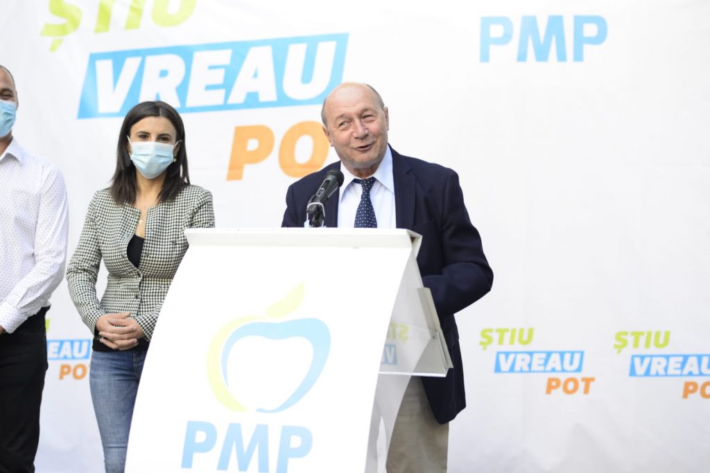 Imagine Stire Traian Băsescu, declarații despre problema gunoaielor din București | 2review.ro