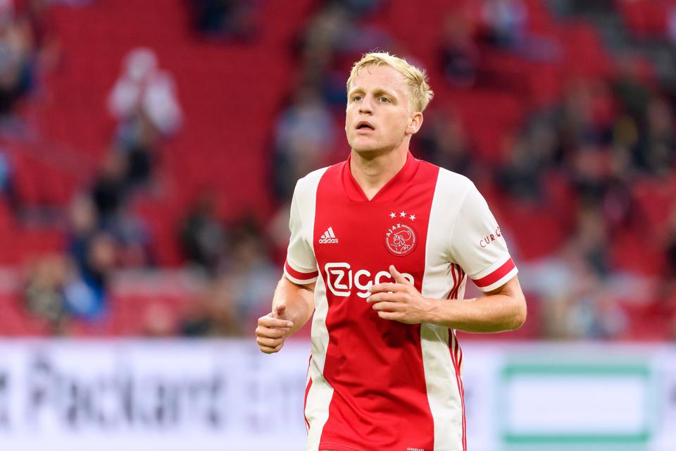 Imagine Stire Van de Beek la Man. United | 2review.ro