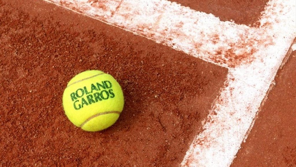 Roland Garros » Halep și Begu s-au calificat în turul secund, unde se vor întâlni într-un meci 100% românesc! AICI, programul zilei de la Paris!