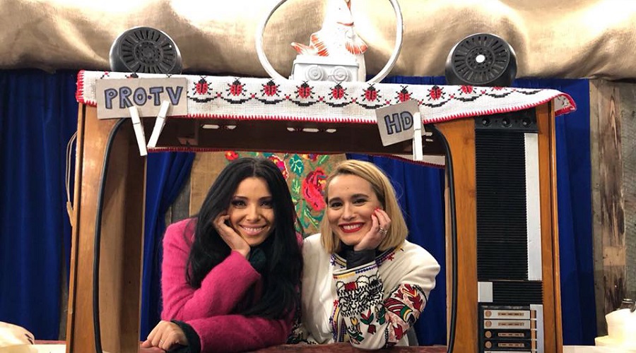 Imagine Stire Andreea Esca s-a destăinuit și a spus ce poreclă i-au dat colegii de la Știrile Pro TV. Fanii au reacționat: “Bigudiul magic” + “Minnie Esca” | 2review.ro