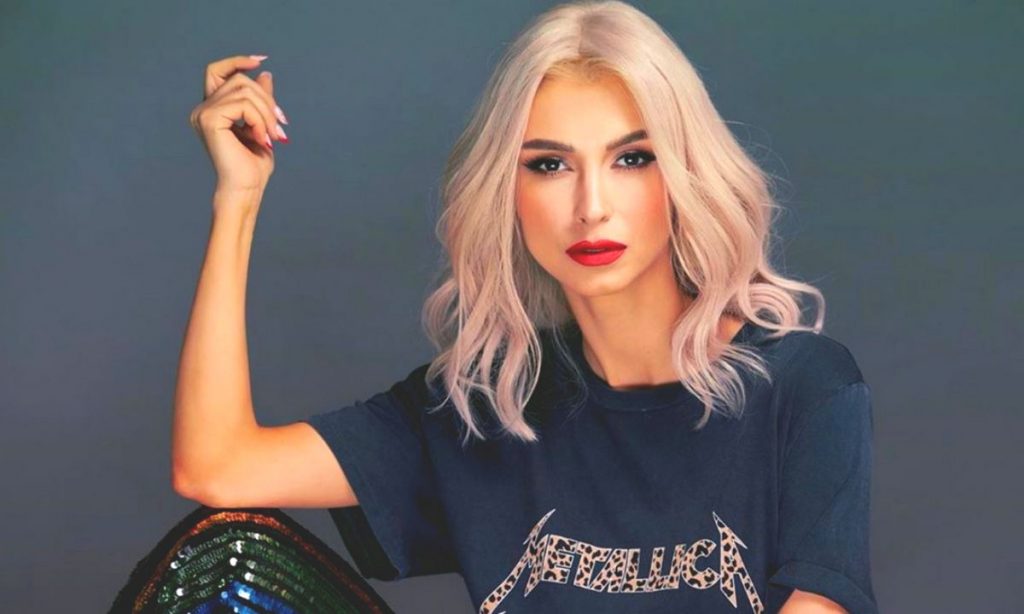 Imagine Stire Andreea Bălan, momente grele după separarea de George Burcea! Cântăreața a recunoscut că nu este ușor, dar are cine să o aline | 2review.ro