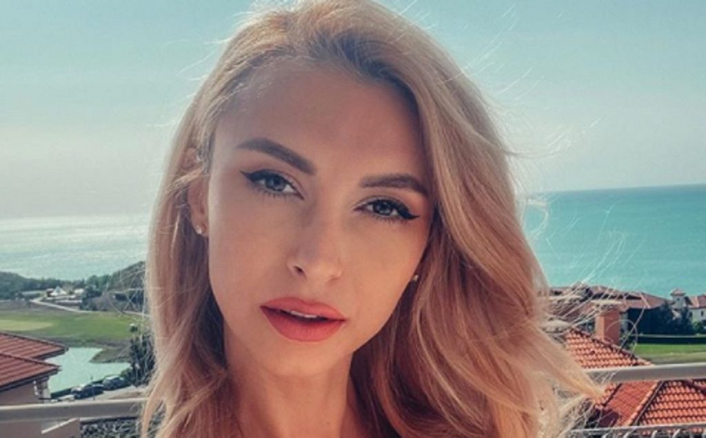 Imagine Stire Care este, de fapt, relația dintre Andreea Bălan și familia lui Tiberiu Argint. Gestul făcut de „cumnata” artistei nu lasă loc de dubii | 2review.ro
