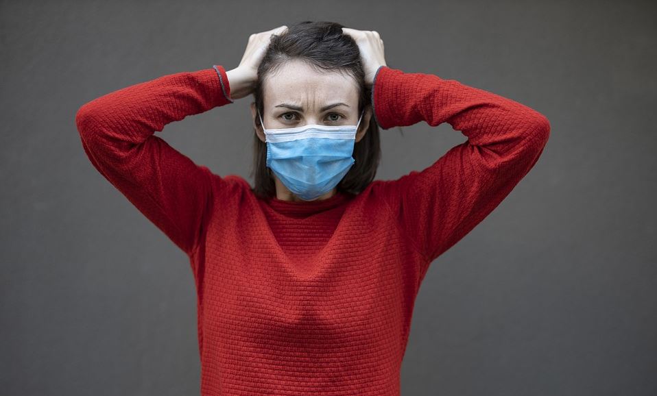 Imagine Stire Experții au dezvăluit că s-au înmulțit alarmant cazurile de anxietate și depresie din cauza pandemiei﻿ de coronavirus | 2review.ro