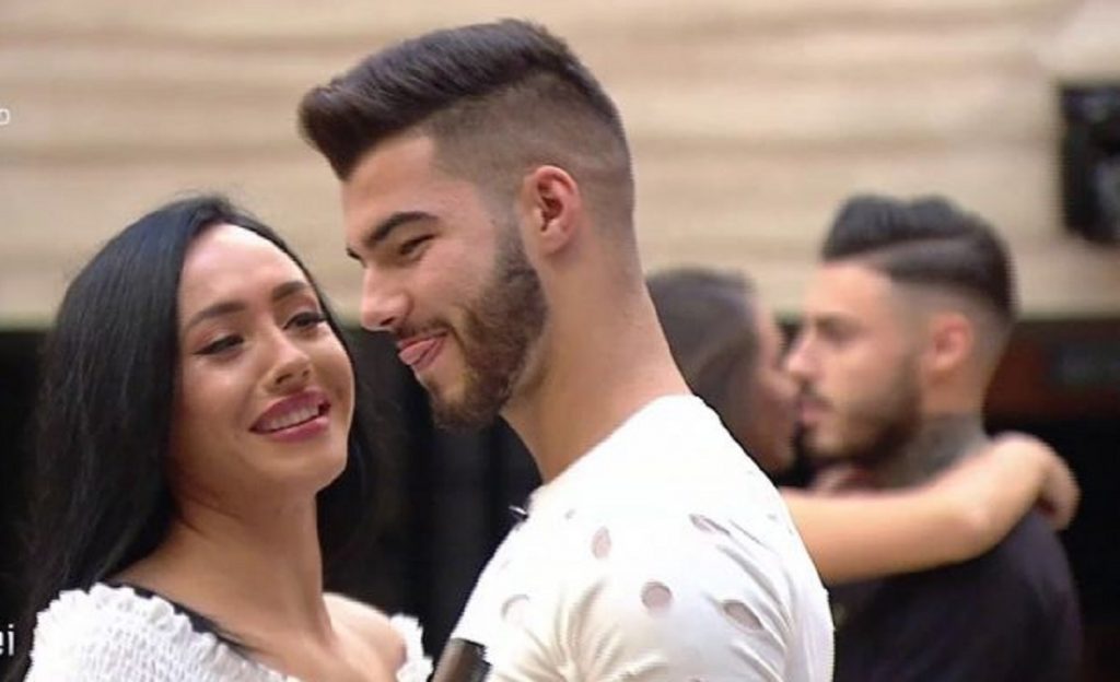 Imagine Stire „Vrăjeală” sau e pe bune? Ce spun apropiații lui Iancu Sterp și ai Ellei, despre relația celor doi: au rămas sau nu împreună, după „Puterea Dragostei”? | 2review.ro