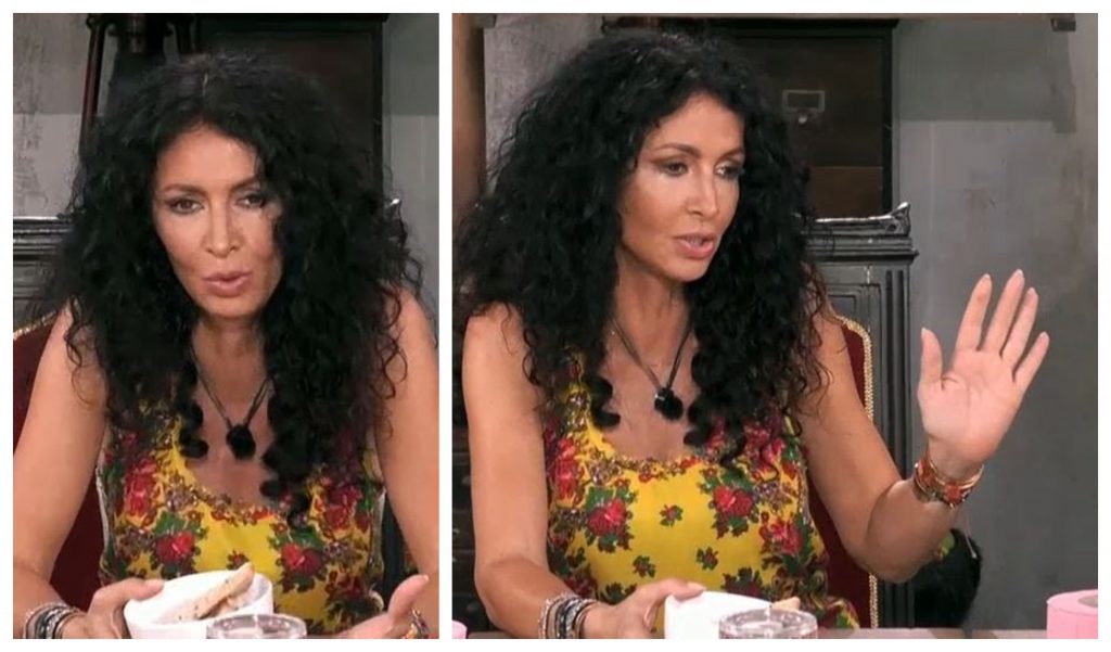 Elena Chiriac a început să plângă imediat ce a aflat că a intrat la facultatea dorită în Londra, iar Mihaela Rădulescu nu și-a putut stăpâni nici ea lacrimile © Pro TV