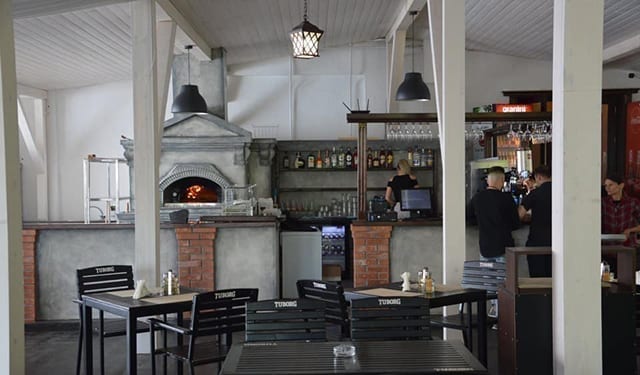 Imagine Stire Scandal monstru după o recenzie negativă a unui restaurant din Vaslui: „Am făcut-o vacă și grasă” | 2review.ro