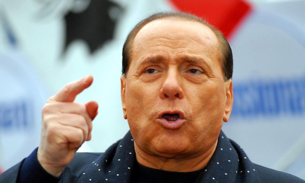 Imagine Stire Silvio Berlusconi, externat după ce a fost internat cu Covid-19 | 2review.ro
