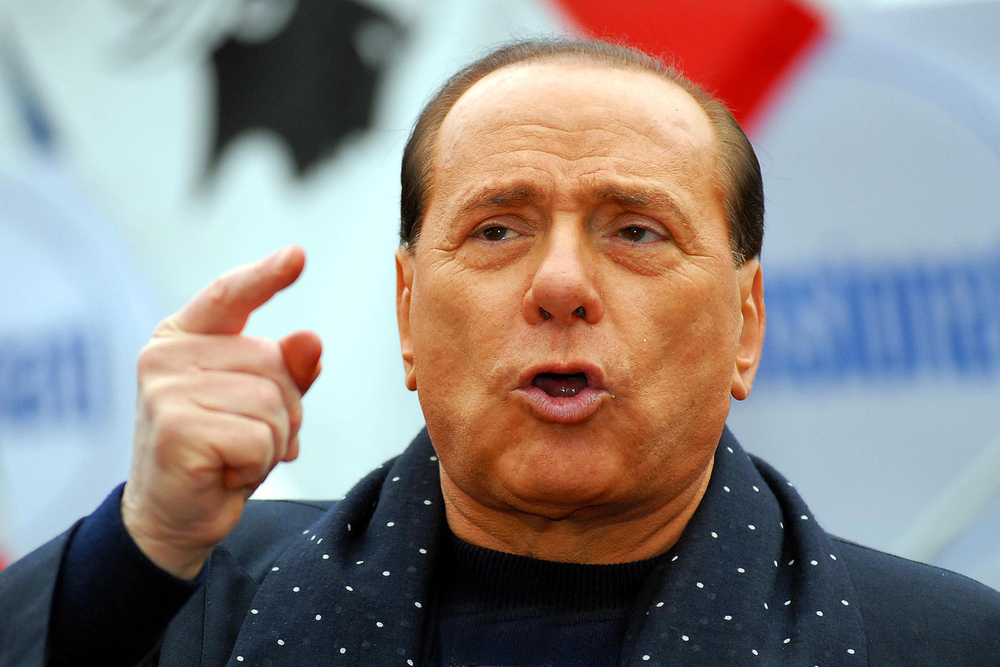 Imagine Stire Silvio Berlusconi, internat din cauza Covid-19. Cum se simte fostul premier italian | 2review.ro