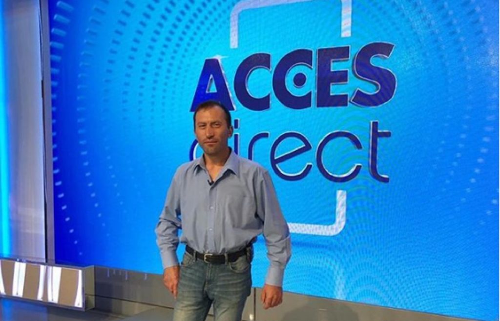 Imagine Stire Cum arată Viorel Stegaru, fără haine. Soțul Vulpiței, luat în râs după ce s-a afișat dezbrăcat: „Își rupe foamea gâtul” | 2review.ro