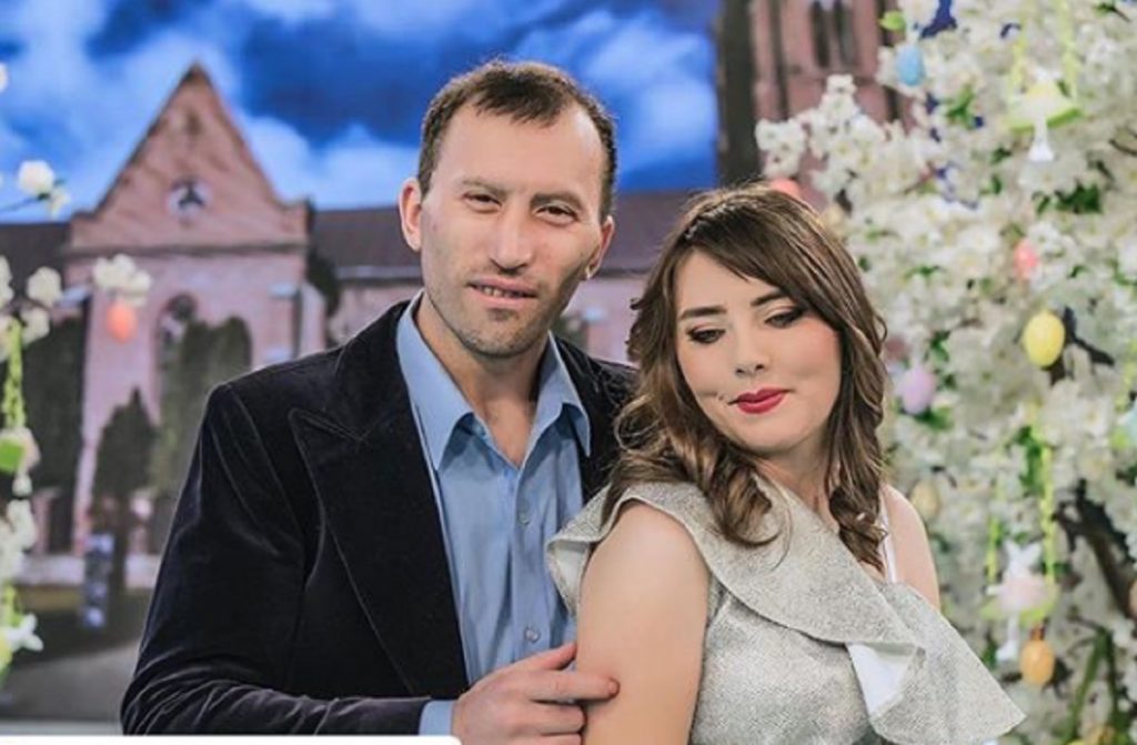 Imagine Stire Dovada că Acces Direct le-a schimbat viețile. Ce au făcut Vulpița și Viorel, la scurt timp de la întoarcerea în Blăgești – oamenii au rămas muți | 2review.ro