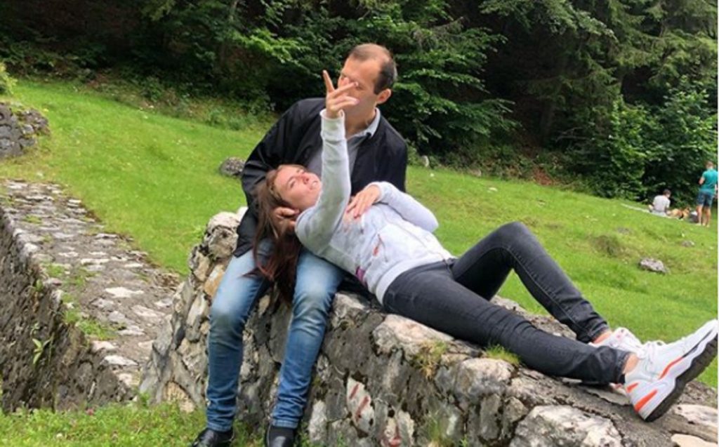 Imagine Stire Cum au fost surprinși Vulpița și Viorel, în casa lor din Blăgești. Nimănui nu i-a venit să creadă | 2review.ro