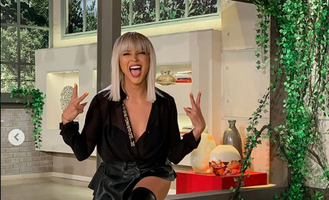 Imagine Stire Lora, transformare spectaculoasă de look! Adela Popescu și Cove au remarcat imediat iar fanilor nu le-a venit să creadă | 2review.ro