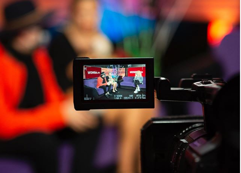 Imagine Stire Iubitul lui Emily Burghelea a văzut prea târziu! Ce putut să-i facă iubita pe care a cerut-o de nevastă în direct la tv | 2review.ro