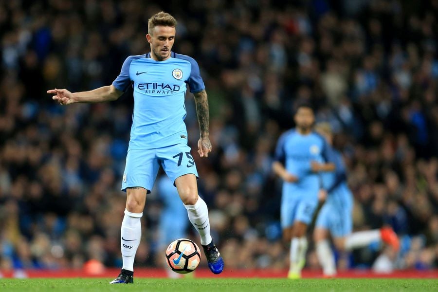 Imagine Stire Dinamo transferă de la Manchester City! Aleix Garcia a semnat cu „alb-roșii”! | 2review.ro