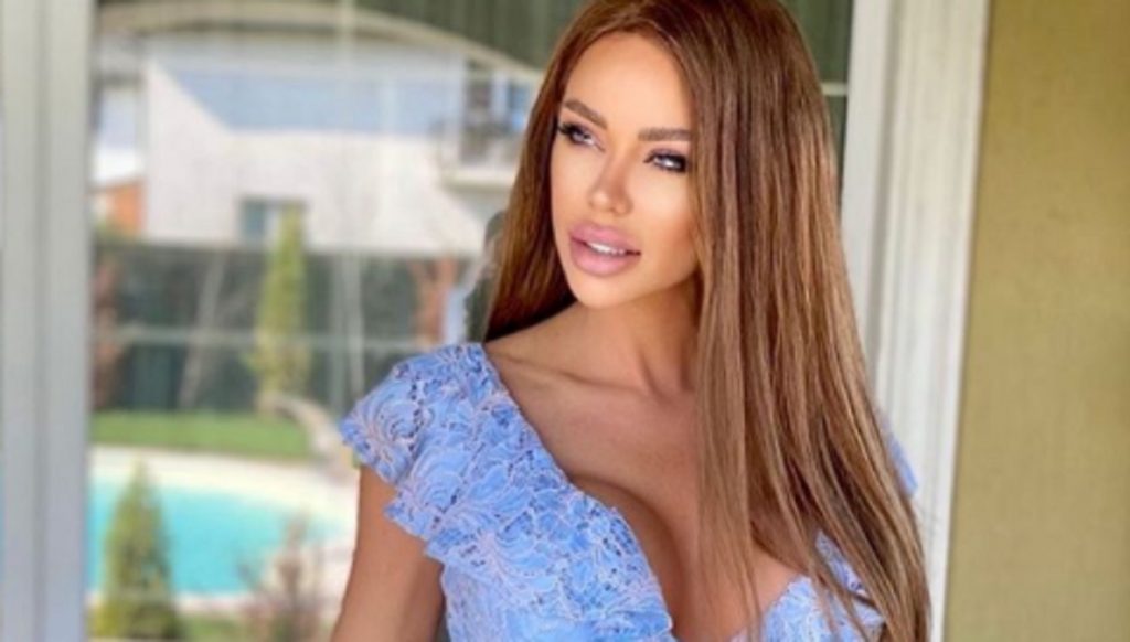 Imagine Stire Bianca Drăgușanu, strigăt de ajutor pe internet? Ce a făcut vedeta, la numai o zi de la bătaia primită de la Alex Bodi | 2review.ro