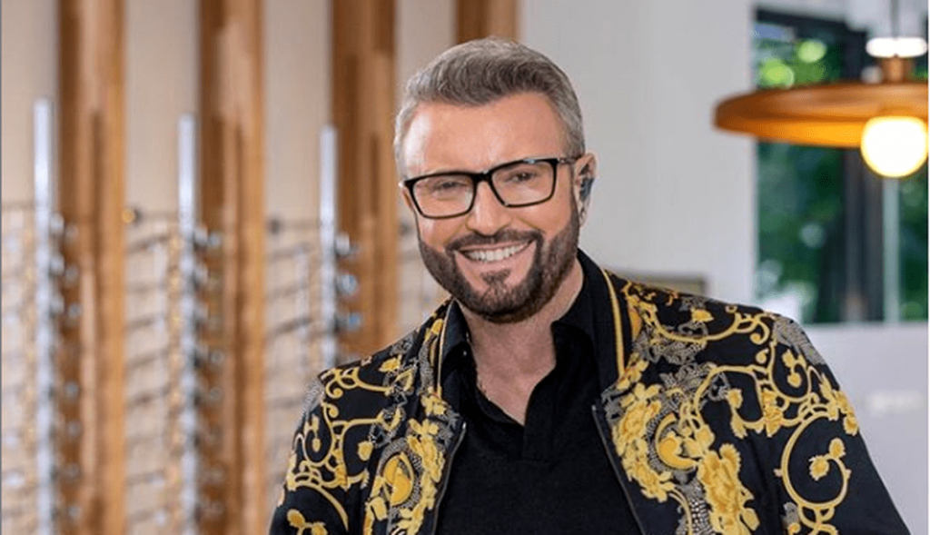 Imagine Stire Cătălin Botezatu, dezvăluiri de senzație. De ce nu vrea celebrul designer să se căsătorească și cine a fost prima lui iubire | 2review.ro