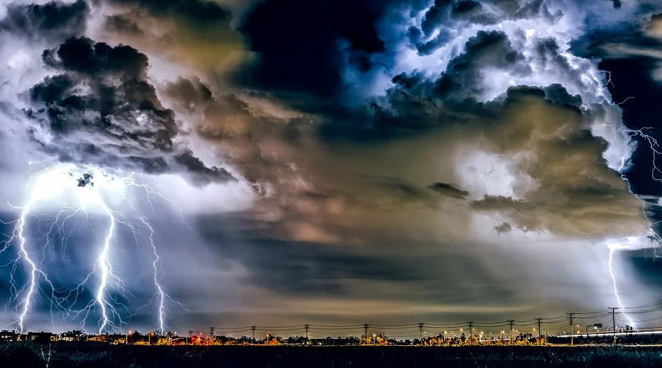 Fenomene meteo extreme sunt așteptate în mai multe zone de pe planetă. Guvernele au fost avertizate să se pregătească