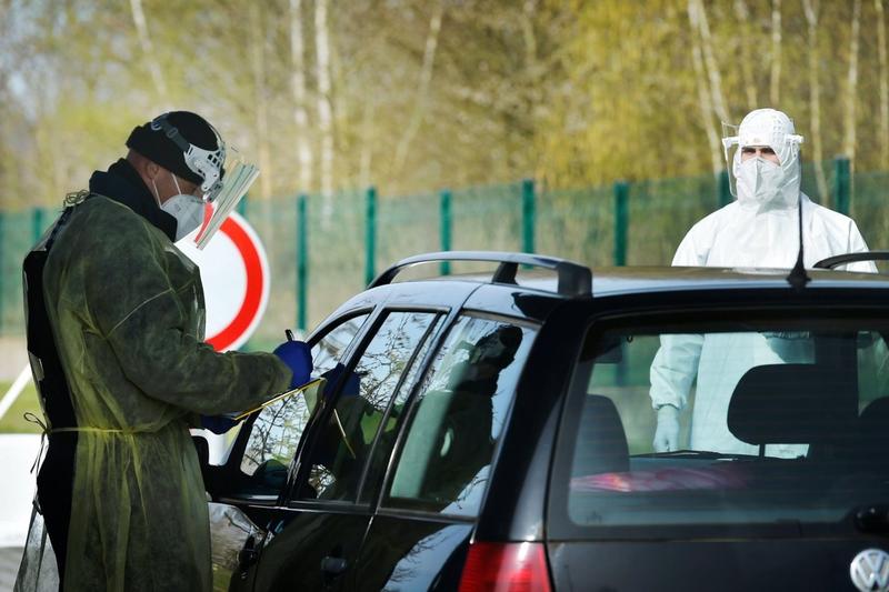 Măsuri dure de combatere a COVID-19 și în Cehia!