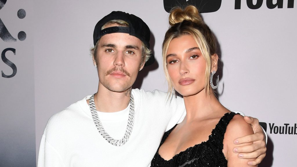 Imagine Stire Justin Bieber, cea mai frumoasă declarație de dragoste pentru soția lui! Au aniversat un an de căsnicie. „O să mă dedic pentru tot restul vieții” | 2review.ro