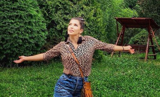 Imagine Stire Cine a emoționat-o până la lacrimi pe Celia: ”Voi chiar aveți totul! Învățați asta, oameni buni!” | 2review.ro