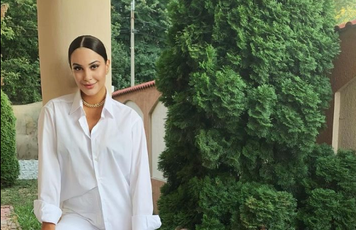 Imagine Stire Betty Salam și-a băgat fanii în sperieți! ”Probabil vă întrebați de ce?” | 2review.ro