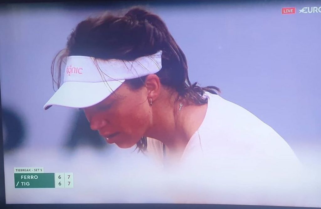 Imagine Stire Momente tensionate la Roland Garros. O jucătoare din România, huiduită de publicul francez. Ce s-a întâmplat pe teren. VIDEO | 2review.ro