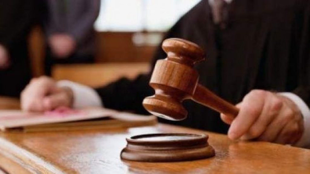 Imagine Stire Un băcăuan a fost condamnat la închisoare cu executare pentru că a „uitat” să plătească un pachet de cafea de 16,99 lei | 2review.ro