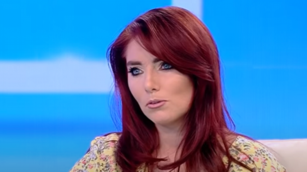 Imagine Stire Vulpița vrea să se întoarcă la „Acces Direct”. Ce mesaj le-a transmis fanilor ei | 2review.ro