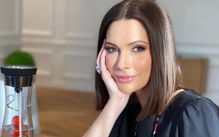 Imagine Stire Momente pline de magie pentru Andreea Berecleanu și soțul ei. Cei doi au sărbătorit 5 ani de căsnicie | 2review.ro