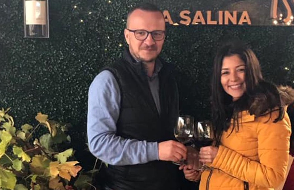 Imagine Stire Fosta soție a “matinalului” de la “Neatza” se căsătorește. Primele imagini cu inelul de logodnă | 2review.ro