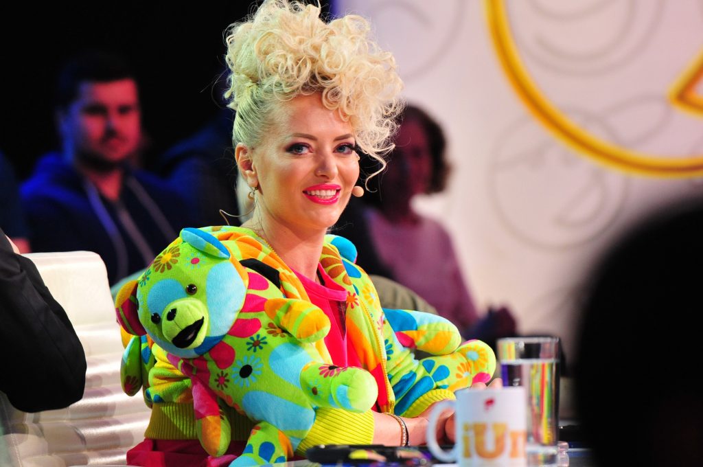 Imagine Stire Delia, noua țintă a Oanei Zăvoranu. Ce a avut de spus despre celebra cântăreață | 2review.ro