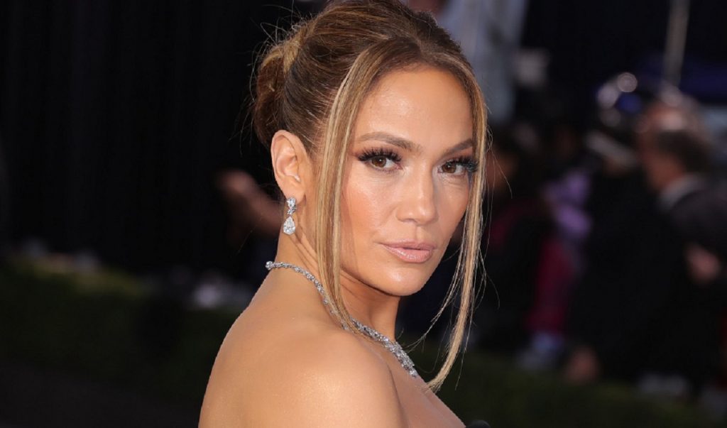 Imagine Stire Anna Lesko a dat lovitura! Cum a ajuns artista să apară în videoclipul lui Jennifer Lopez | 2review.ro