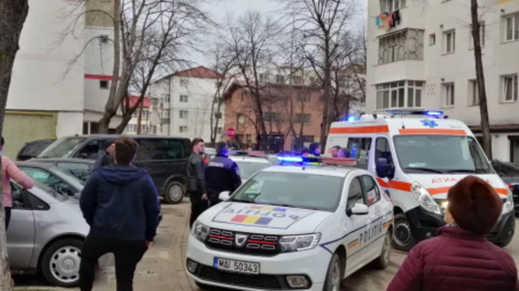 Moarte suspectă la Iași. Polițiștii au găsit cadavrul unei persoane decedate de patru zile într-un apartament