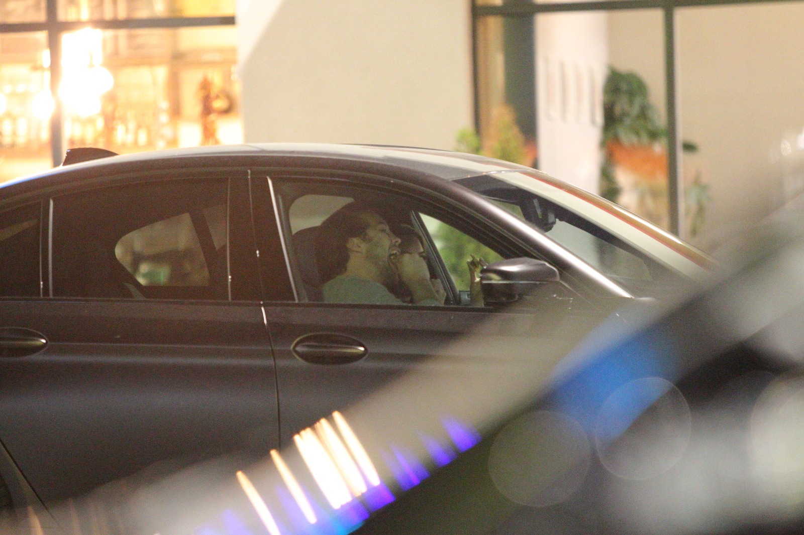 Aceasta este una dintre dovezile în care se observă cu ochiul liber că romantismul nu moare în vreme pandemie © CANCAN.RO