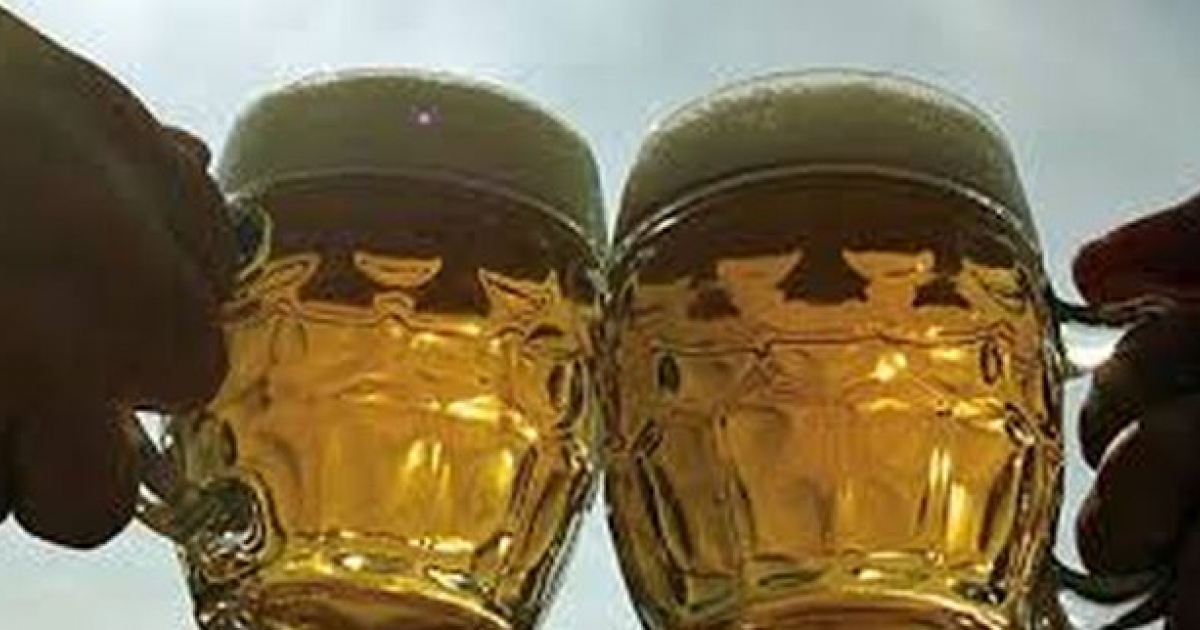 Au băut toată noaptea, iar apoi au plecat cu mașina în căutare de și mai mult alcool. Ce au pățit pe drum