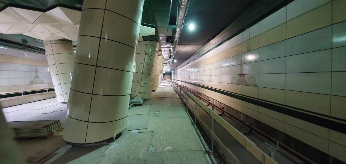 Noi probleme la stația de metrou Eroilor 2. Locul a fost inundat din cauza ploii. Apa a ajuns până la lifturi