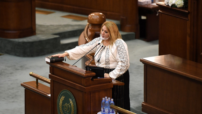 Diana Șoșoacă a cerut demiterea de urgență a lui Arafat! Ce a putut să spună senatoarea AUR despre șeful DSU